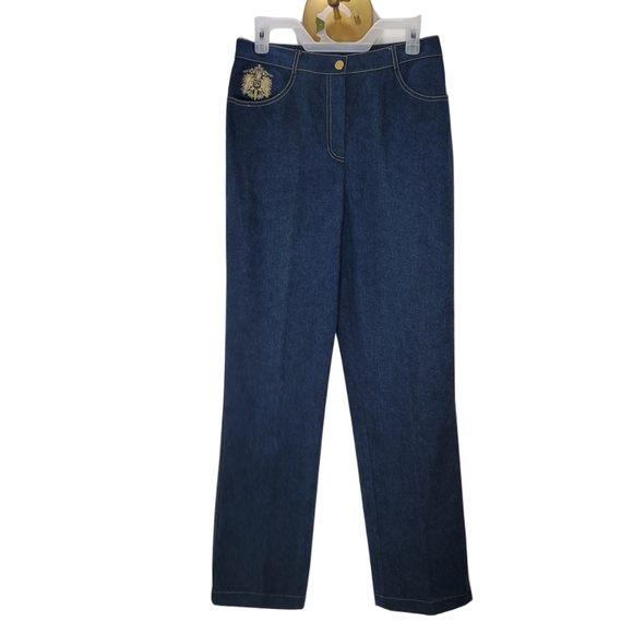 St john high rise logo jeans size 8. Medium to dark wash. Strait leg. - Picture 3 of 7